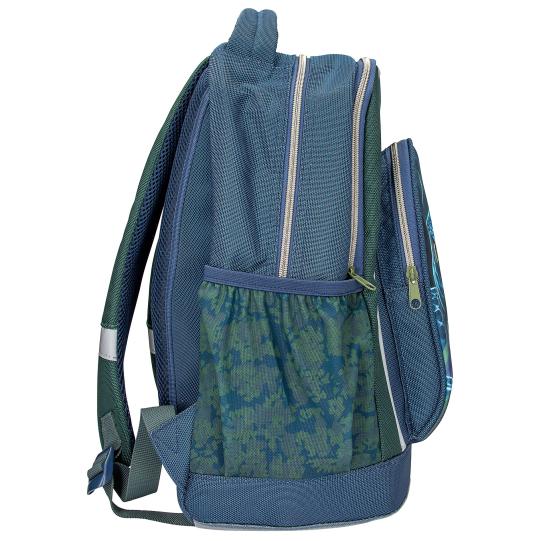 Adventure World Schoolbackpack With Snake