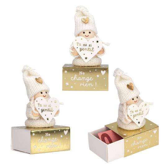 Ange de Noël sur boîte cadeau